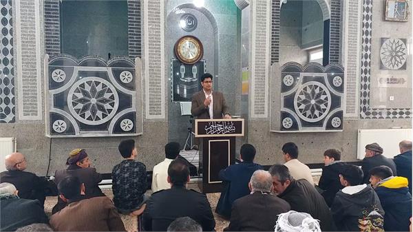 مدیر شبکه بهداشت و درمان شهرستان ثلاث باباجانی در خطبه های پیش از نماز جمعه شهرستان سخنرانی نمودند.
