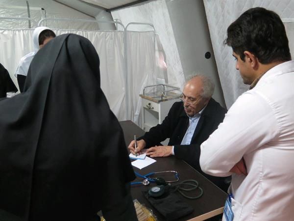خدمات رایگان پزشکی در بیمارستان نوپای (صحرایی)شهرستان زلزله زده ثلاث باباجانی