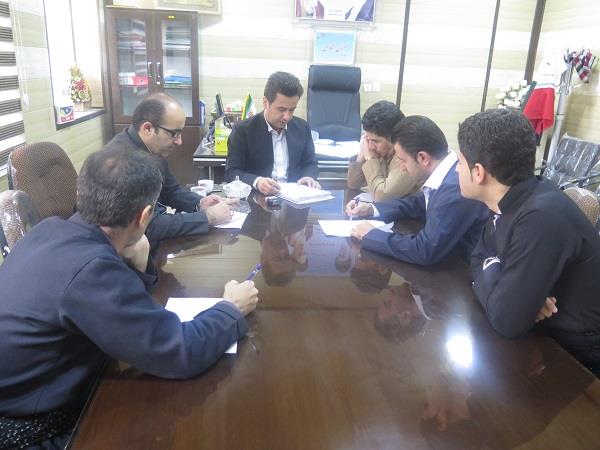 جلسه کمیته نقل و انتقالات شبکه بهداشت و درمان شهرستان ثلاث باباجانی برگزار شد