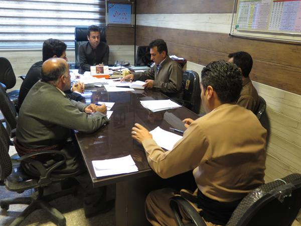 برگزاری جلسه کمیته خرید در دفتر کاری سرپرست شبکه بهداشت و درمان شهرستان ثلاث باباجانی