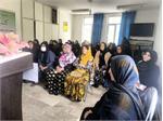 برگزاری جلسه سلامت مادر و کودک و میز خدمت برای بانوان مددجوی تحت پوشش کمیته امداد امام خمینی شهرستان ثلاث باباجانی