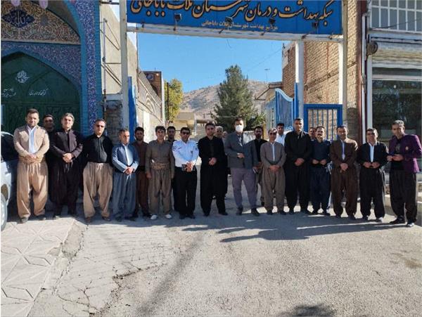 حضور مدیر و پرسنل شبکه بهداشت و درمان ثلاث باباجانی در راهپیمایی یوم‌الله 13آبان 1404